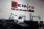 Rádio Beta chce byť bližšie poslucháčom v regióne - denne vysiela z obchodného centra