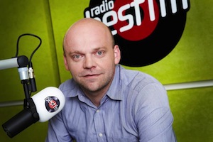 R. Dírer, Best FM